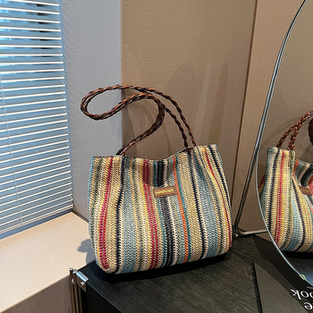 Женска торба от слама Tote – ежедневен градски стил, хоризонтална квадратна форма, цип за отваряне