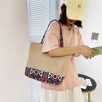 Geantă Tote, Stil Național Literar-Artistic, Material din paie, Formă orizontală pătrată, Închidere cu fermoar, Căptușeală din poliester, Două bretele