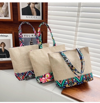 Geantă Tote, Stil Național Literar-Artistic, Material din paie, Formă orizontală pătrată, Închidere cu fermoar, Căptușeală din poliester, Două bretele