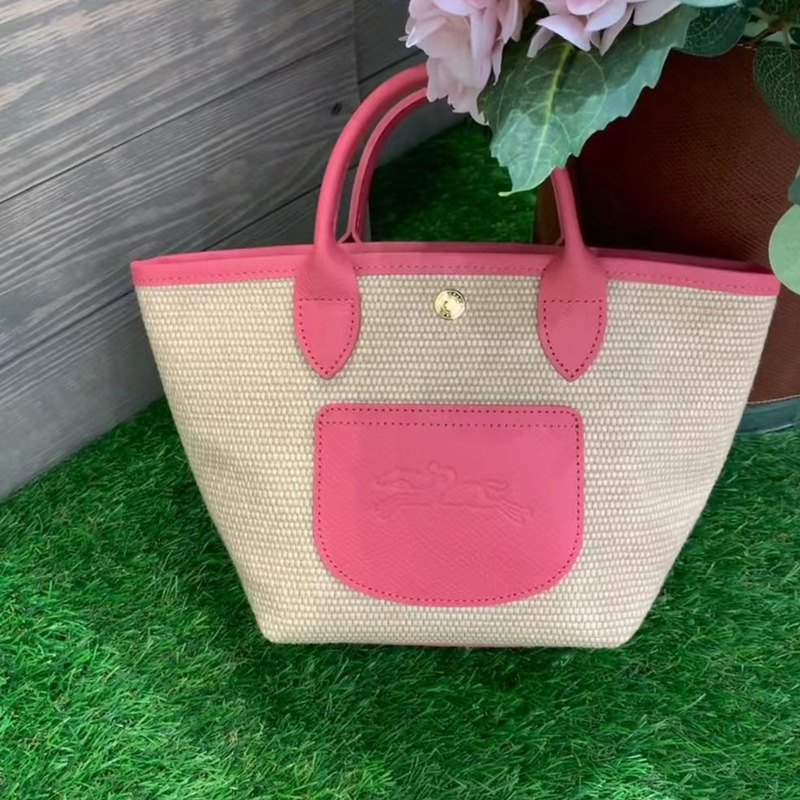 Geantă din paie pentru umăr, formă orizontală pătrată, închidere magnetică, buzunar pentru telefon și ID, căptușeală poliester — Primăvara 2025