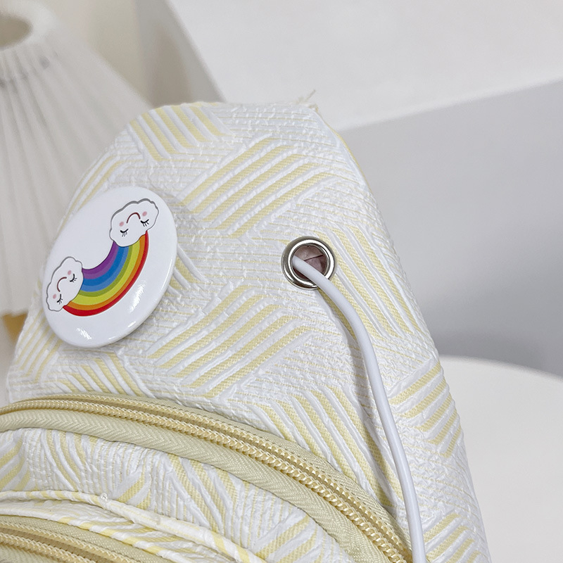 Geantă crossbody pentru fete, stil japonez, design pătrat proaspăt, geantă chest sport-casual, personalizabilă; Material: Nylon; Căptușeală: poliester; Închidere: fermoar; Formă: pătrat vertical; Bretea: una singură