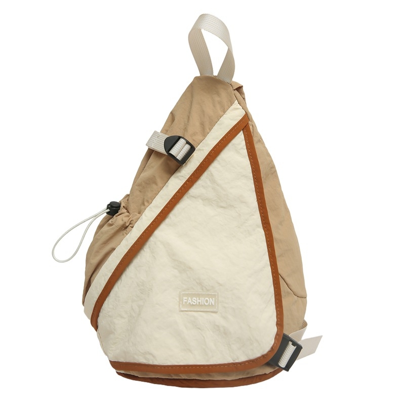 Unisex vanjska crossbody torba, urban stil jednostavnosti, najlon konstrukcija, vertikalni kvadratni oblik, zatvaranje zipom