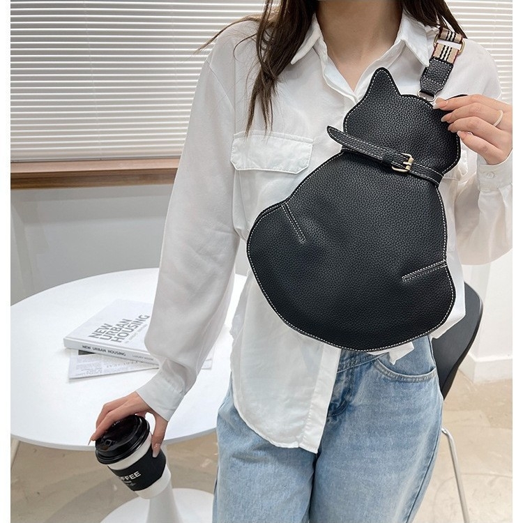 Ženska PU crossbody torbica, ulični stil, zaobljeni oblik, zatvarač na zip, unutarnja pretinac s zipom