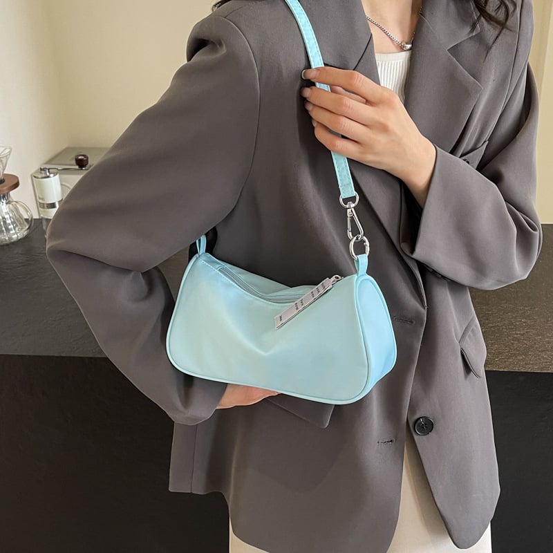 Ženska crossbody torba, Oxford tkanina, horizontalni kvadratni oblik, poliester podstava, zatvarač, džep za mobitel