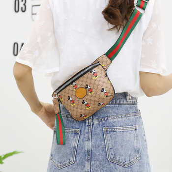PU koža crossbody torba, studentski gradski stil, proljeće 2025, zatvarač, pretinac za mobitel