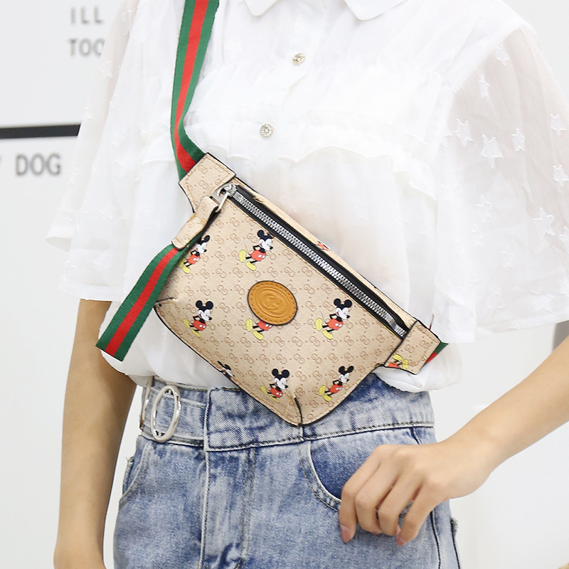 PU koža crossbody torba, studentski gradski stil, proljeće 2025, zatvarač, pretinac za mobitel