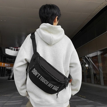 Geantă bărbați crossbody cu capac — PVC, închidere cu fermoar, buzunar pentru telefon, căptușeală din poliester