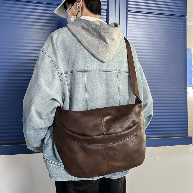 Muška PU crossbody torba – horizontalni kvadratni oblik, trodimenzionalno vanjsko kućište, zatvaranje na zip, unutarnja sandvič džep sa zipom
