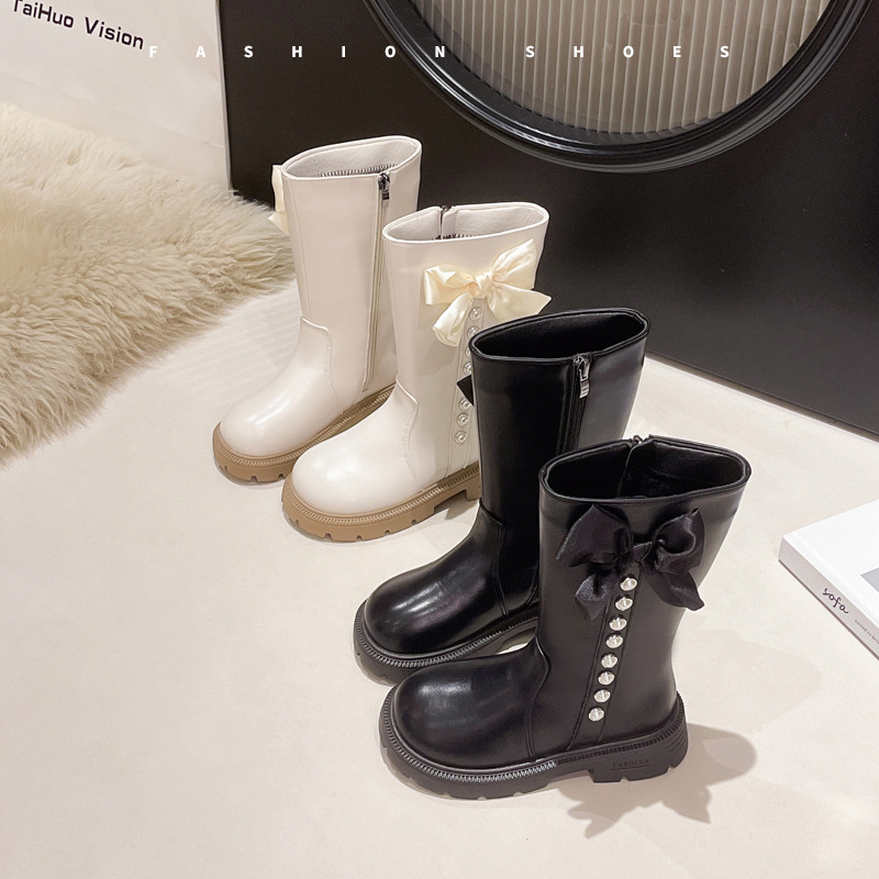 Cizme înalte pentru copii, toamnă-iarnă — exterior din piele sintetică; căptușeală din fleece; talpă din Cauciuc; fermoar lateral; talpă antiderapantă.