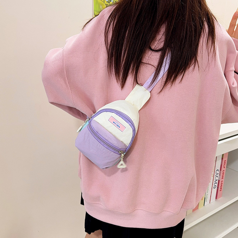 Geantă crossbody mini pentru călătorii - nailon, suprafață moale, fermoar, buzunar pentru telefon, pentru călătorii de plăcere