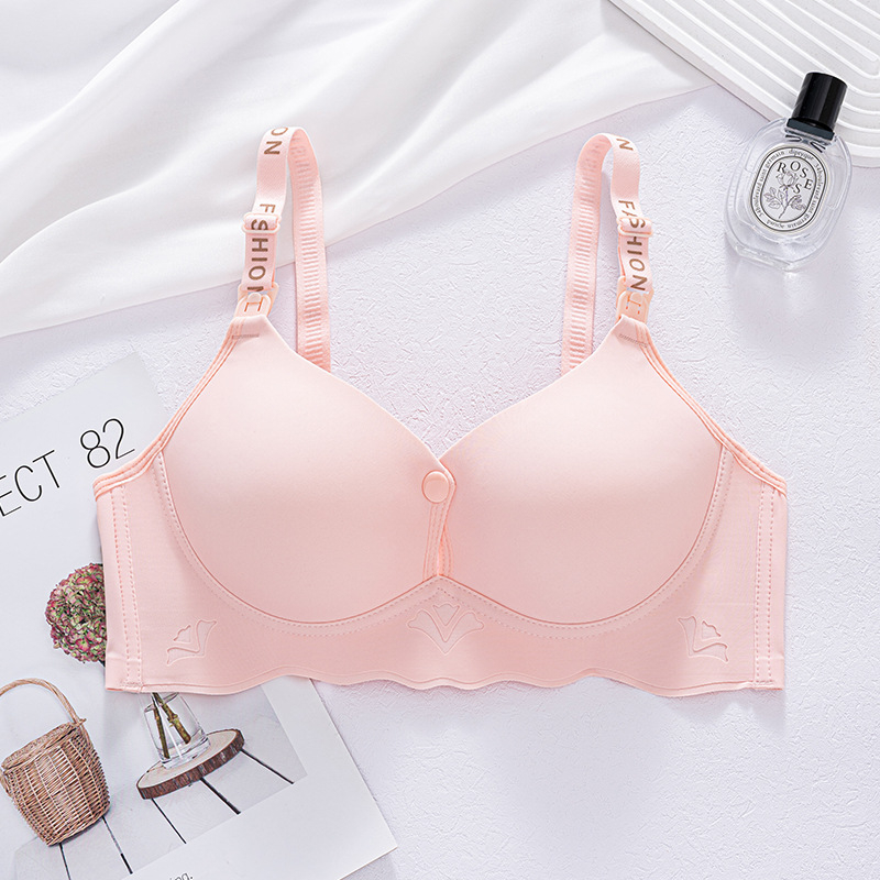 Sutien de alăptare fără cusături, cupe subțiri modelate, bretele fixe dublu, închidere cu trei rânduri de cârlige la spate, design lucios, țesătură principală: nylon; căptușeală: bumbac