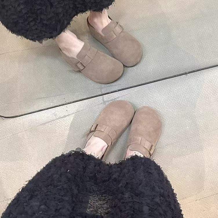 Papuci de copii cu talpă groasă în stil Birkenstock, partea superioară pufoasă, vârf închis, talpă din cauciuc, lansare iarnă 2024