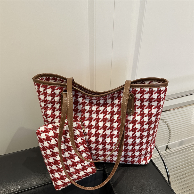 Tote torba u stilu street fashion, platnena tkanina, zatvarač, horizontalni kvadratni oblik, podstava od poliester