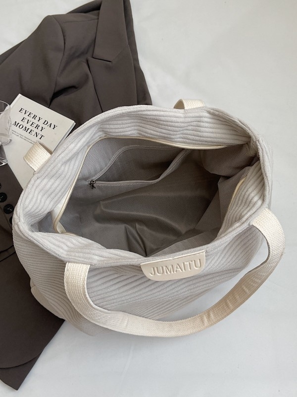 Torba Tote za svakodnevnu upotrebu | Materijal: platno • Zatvaranje: zip • Unutarnja pretinac za telefon • Podstava: poliester • Stil: street trend