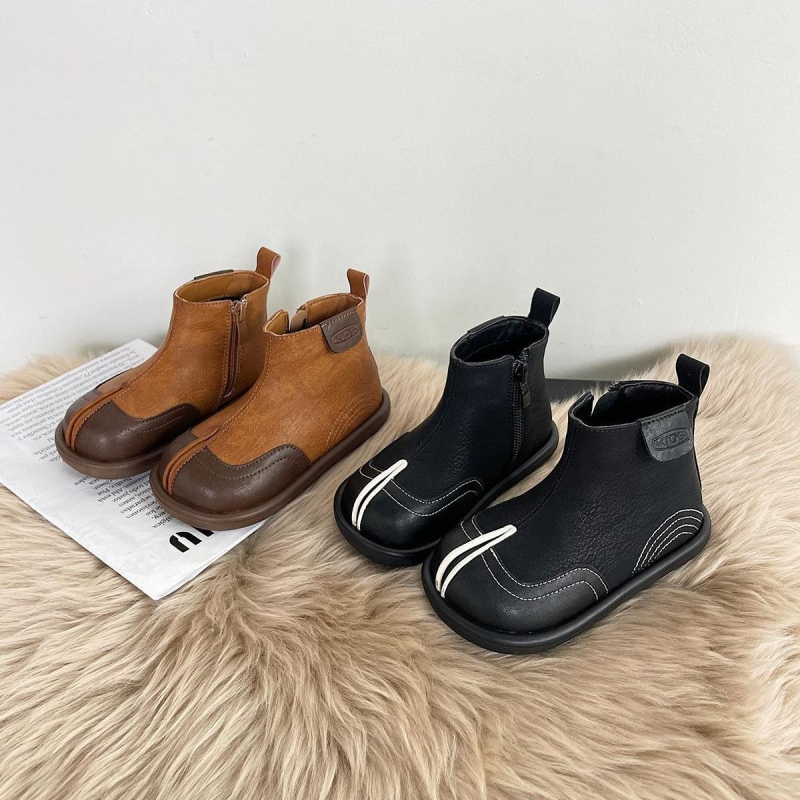 Dječje modne čizme - gornji dio od mikrovlaknaste kože, gumeni potplat, debela konstrukcija, bočni zatvarač, niski kroj - unisex