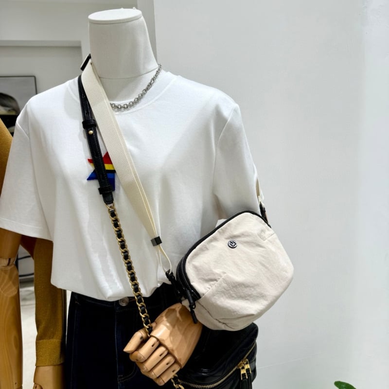 KOUDI Ženska nylon torba za ramena — zatvarač, vertikalni kvadratni oblik, unutarnja džep za telefon