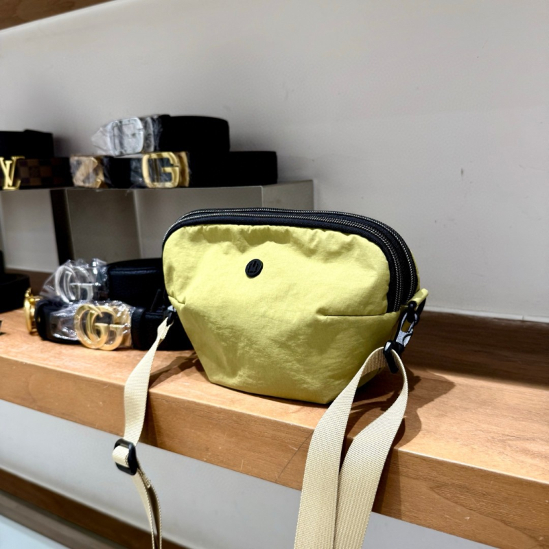 KOUDI Ženska nylon torba za ramena — zatvarač, vertikalni kvadratni oblik, unutarnja džep za telefon