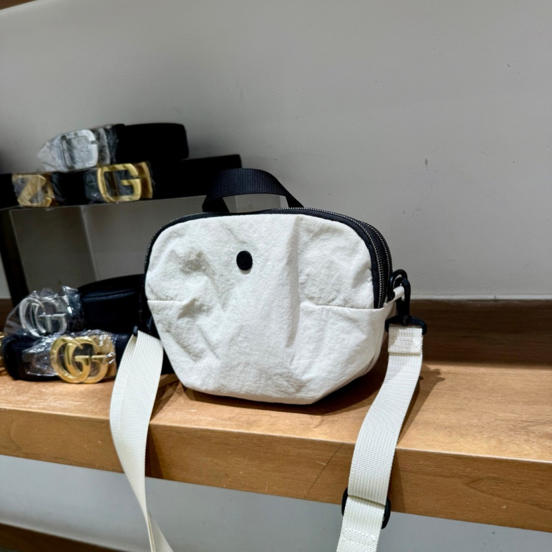 KOUDI Ženska nylon torba za ramena — zatvarač, vertikalni kvadratni oblik, unutarnja džep za telefon
