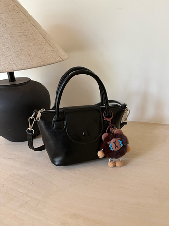 PU crossbody košara torba – horizontalni četvrtast oblik, magnetsko zatvaranje, džep sa zipom, gradski stil