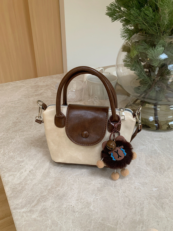 PU crossbody košara torba – horizontalni četvrtast oblik, magnetsko zatvaranje, džep sa zipom, gradski stil