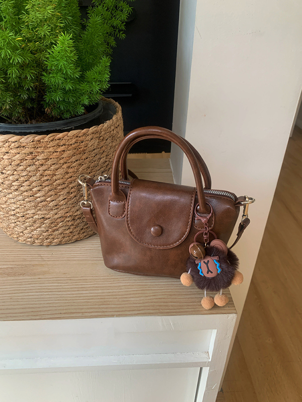 PU crossbody košara torba – horizontalni četvrtast oblik, magnetsko zatvaranje, džep sa zipom, gradski stil