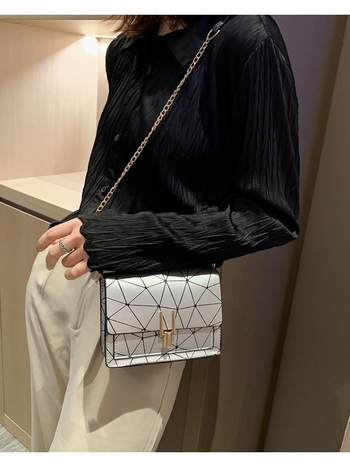 Ženska PU torbica s dijamantnim šivom i lancem, horizontalni kvadratni oblik, zatvarač, unutarnja pretinac za mobitel, jedan remen za rame ili crossbody, gradski stil, proljeće 2025
