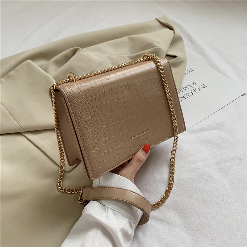 PU ženska crossbody torba, urban stil jednostavnost, horizontalni kvadratni oblik, zatvaranje kapicom, unutarnji džep za telefon
