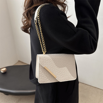 Crossbody torba od PU, street fashion stil, horizontalno kvadratnog oblika, zatvoren otvor, unutarnji ID džep, podstava od sintetičke kože