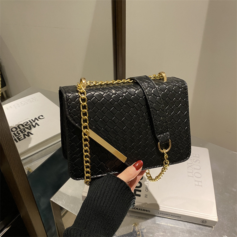 Crossbody torba od PU, street fashion stil, horizontalno kvadratnog oblika, zatvoren otvor, unutarnji ID džep, podstava od sintetičke kože
