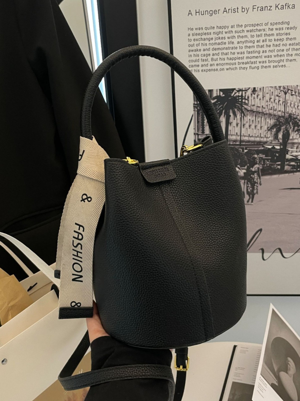 Ženska bucket torba – korejski stil, visoko kvalitetna tekstura (PU materijal; oblik kante; zatvarač; unutarnji džepovi za telefon i dokumente; podstava od poliestera)