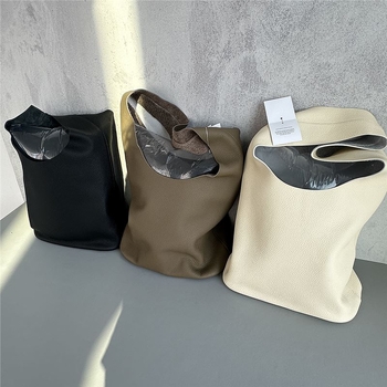 Ženska tote torba dumpling oblika od teleće kože, zatvarač, urban stil jednostavan, velika kapaciteta, podstava od platna, unutarnja pretinica za mobitel, jedan ramenski remen