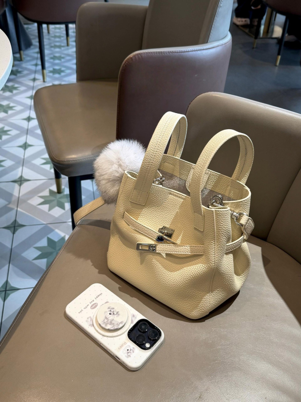 Mini kožna bucket torbica za žene, elegantan stil, proljeće 2025, rameni/crossbody, PU podstava, mekana površina