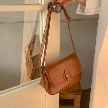 Ženska PU crossbody torba s malim kvadratnim dizajnom, vodoravni kvadratni oblik, zatvaranje na zip, unutarnja džep sa zipom, torba s poklopcem.