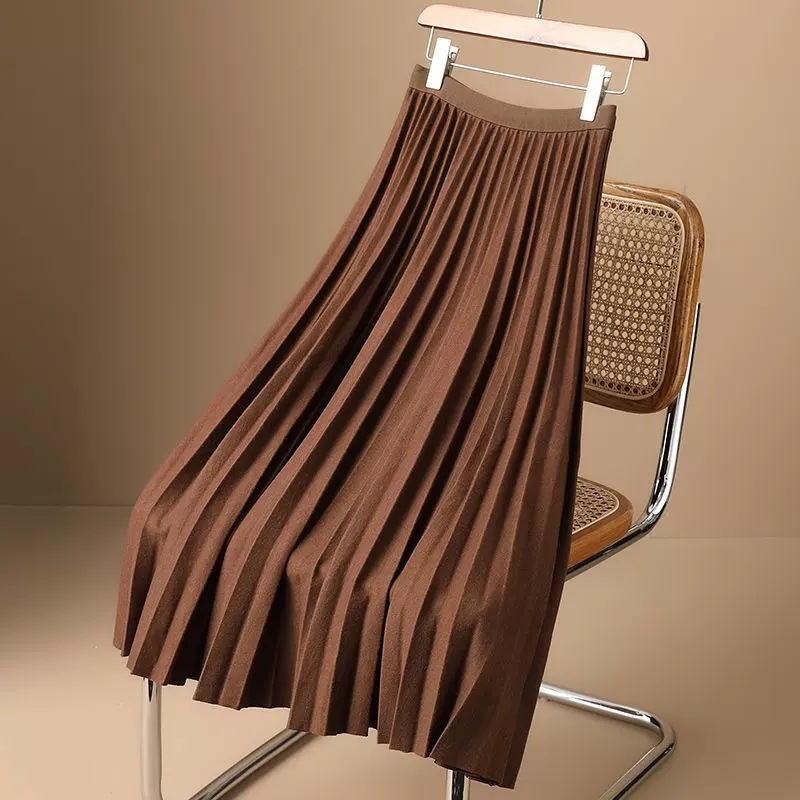 Fustă plisată în linie A, talie înaltă, lungime midi, plisă acordeon și drapaj