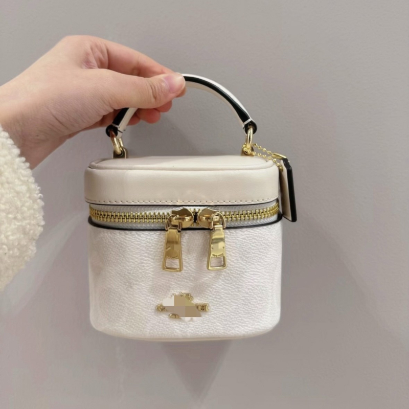 Make-up torba u obliku kutije, PVC, gradski minimalistički stil, zatvarač, unutarnji džepovi za telefon i dokumente, s jednom naramenicom