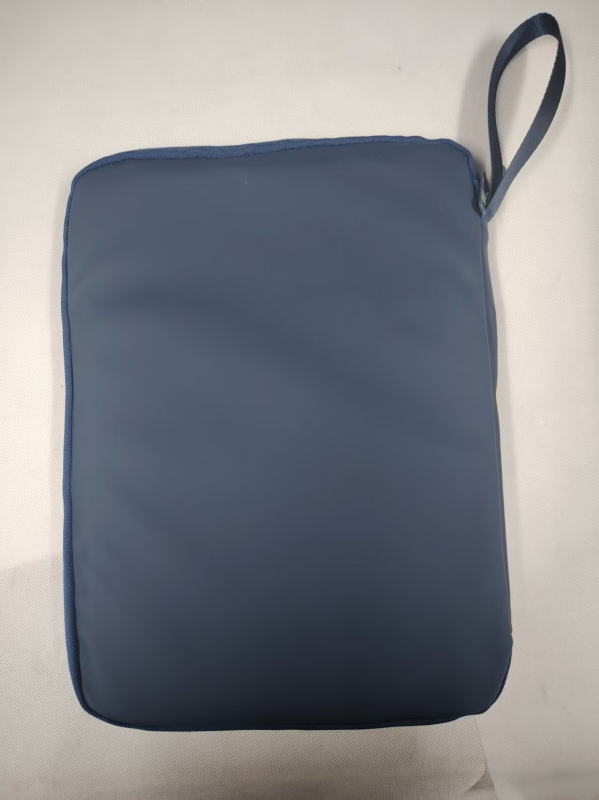 Torba za iPad/tablet, vanjska Oxford tkanina, poliesterna podstava, model 1220t4, izdanje zima 2024., urban minimalist stil.