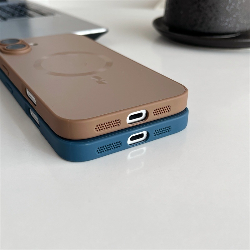 Etui za iPhone s mat površinom od PC-a, magnetsko i otporno na padove, zaštita leće, kompatibilno s iPhone 11/12/13/14