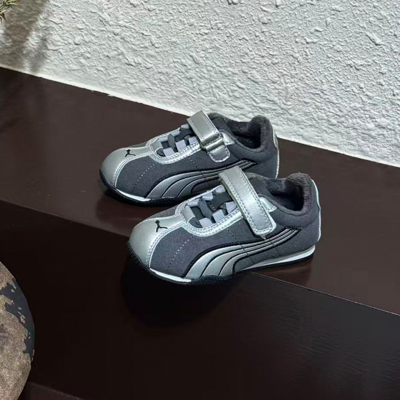 Gyerekek téli Velcro sportcipő fleece-belsővel, felsőrész Super Fiber, gumitalp, uniszex, 4–16 éves