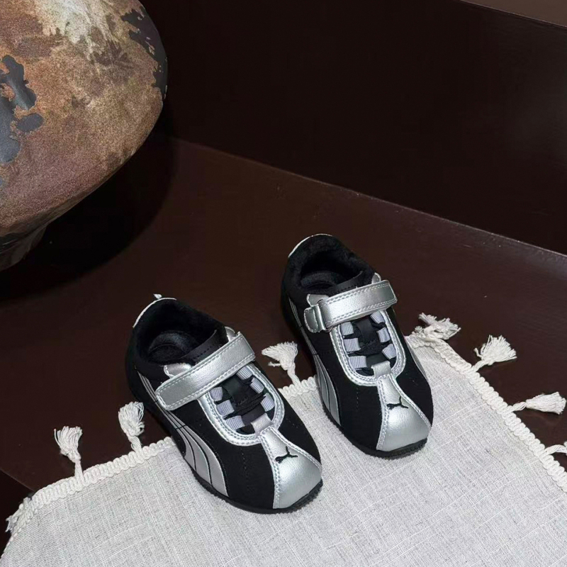 Gyerekek téli Velcro sportcipő fleece-belsővel, felsőrész Super Fiber, gumitalp, uniszex, 4–16 éves