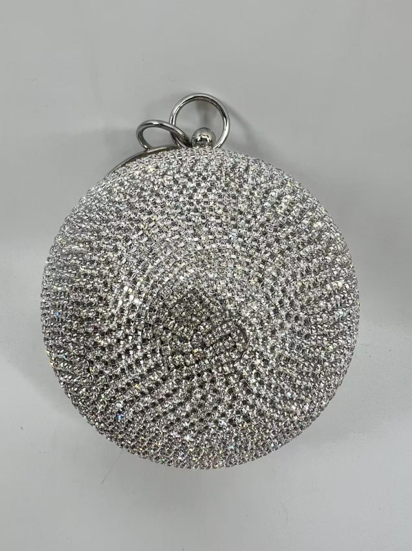 Večernja clutch torbica s resom, okrugli metalni dizajn, magnetsko zatvaranje, poliester podstava, unutarnji džep s zipom, džep za telefon i ID