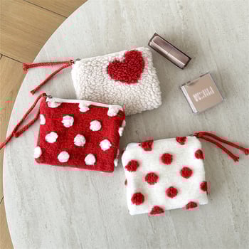 Sminkes neszesszer szív- és pöttyös mintával, poliészter, bélés vászon, cipzár, összecsukható