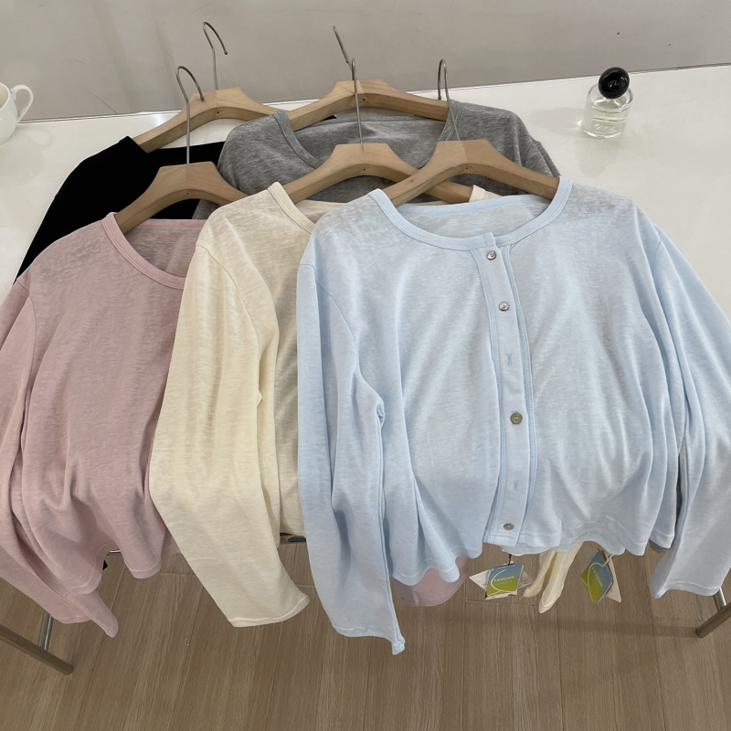 Kardigan od Tencel-lina s okruglim izrezom, jednostruko kopčanje, dugi rukavi, kratka duljina (40–50 cm) – lagani ljetni top