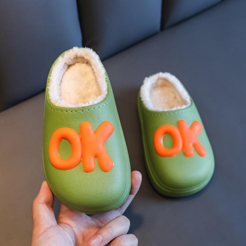 Dječje zimske papuče s fleece podstavom, vodootporne, protuklizne, mekana potplata PVC-a, unisex, crtani stil