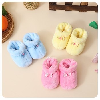 Pantofi pentru bebeluși 6–12 luni, unisex — partea superioară din bumbac, talpă din bumbac, branț din material textil, model desen animat