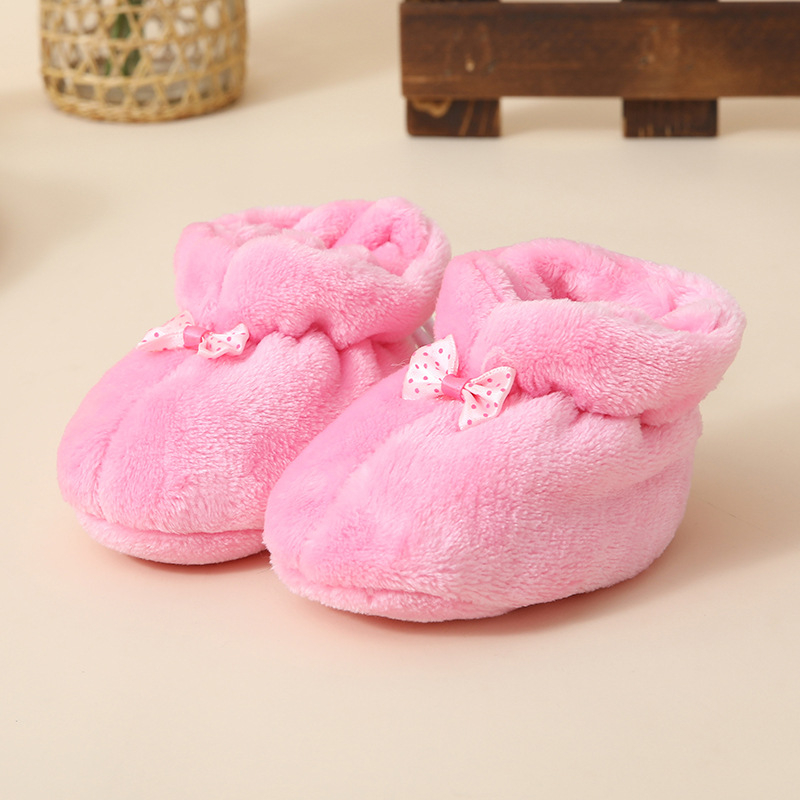 Pantofi pentru bebeluși 6–12 luni, unisex — partea superioară din bumbac, talpă din bumbac, branț din material textil, model desen animat