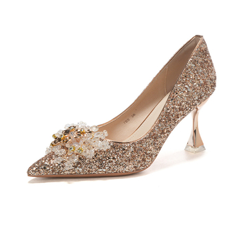 Vjenčane cipele s oštrim vrhom, stiletto peta, visina pete 6–8 cm, niska gornja linija, PU uložak