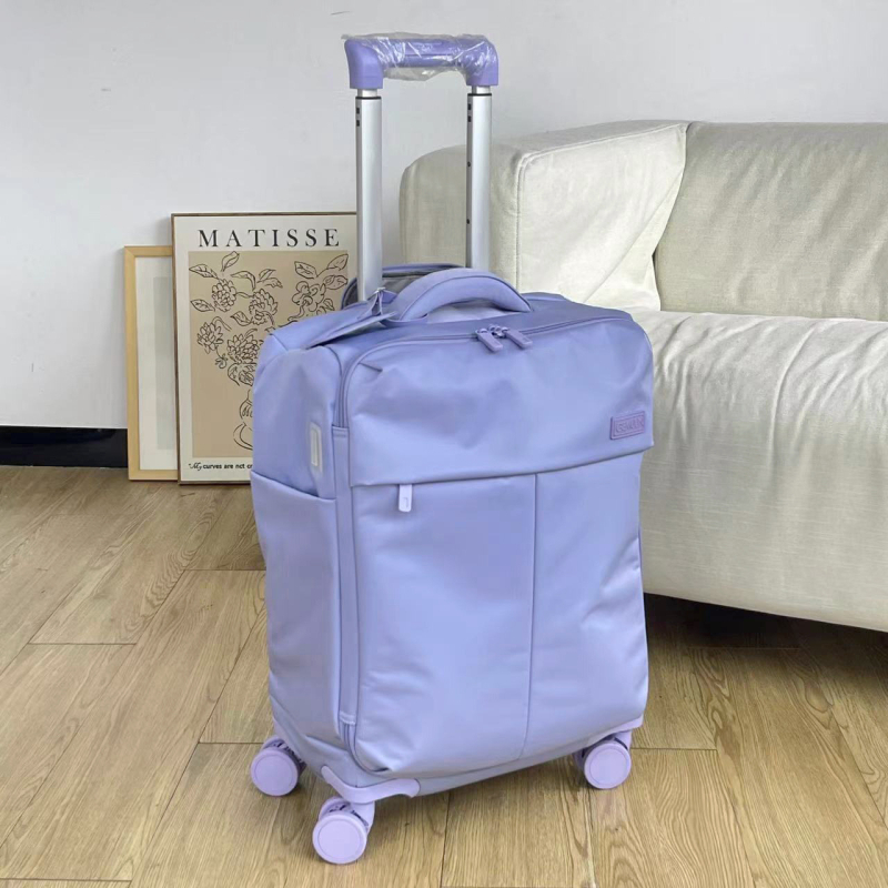 Lagani set putne prtljage od najlona – ručna prtljaga i kofer velikog kapaciteta, s vodootpornom i otporom na ogrebotine površinom, zatvaranje na zip, USB priključak, kotači tipa zrakoplova.