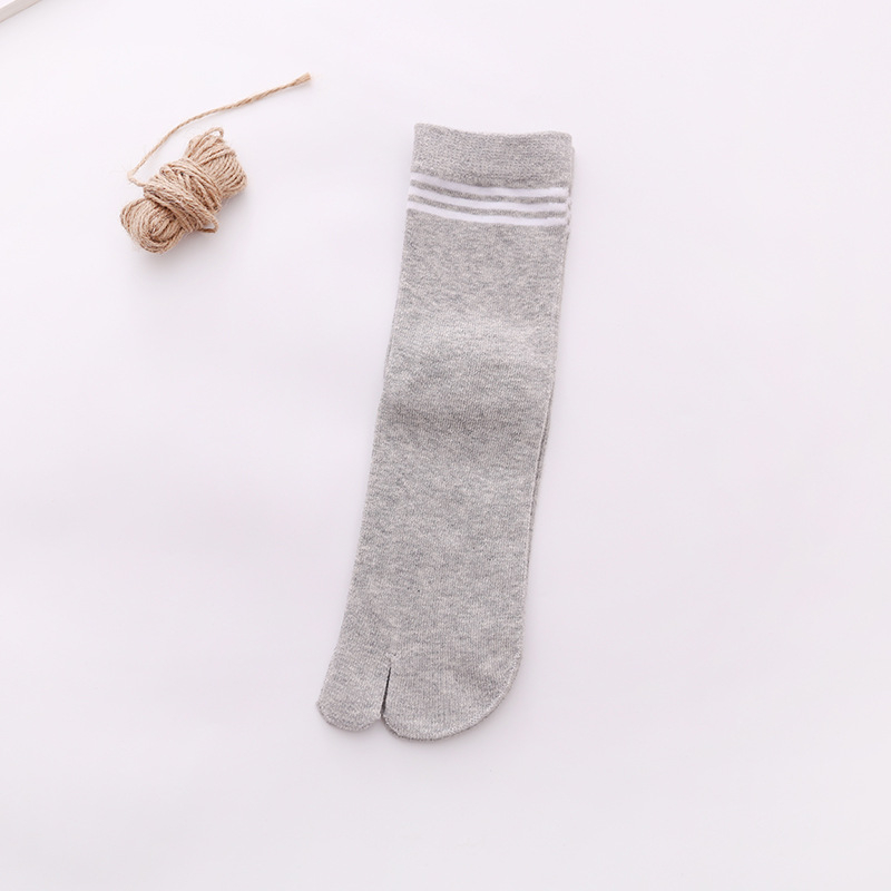 Двупръстни дамски памучни чорапи, среден крачол, еднонишкова плетка, 144 игли, зимно-пролетно-есенно