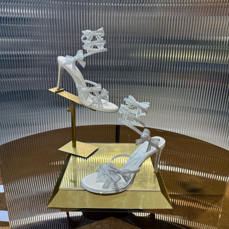 Γυναικείες γόβες με σφήνα - στρογγυλή μύτη, γούνινο πάνω μέρος, πολύ υψηλό τακούνι (>8 εκ.), λεπτό τακούνι, επένδυση από γούνα προβάτου