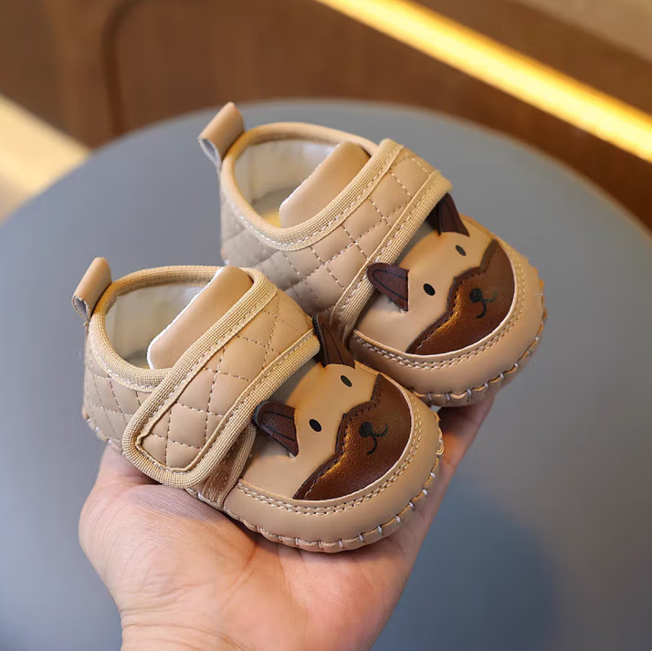 Zimske tenisice za bebe 6–12 mjeseci, unisex, protuklizna gumena potplata, fleece podstava, zatvaranje Velcro, karikaturalni uzorak